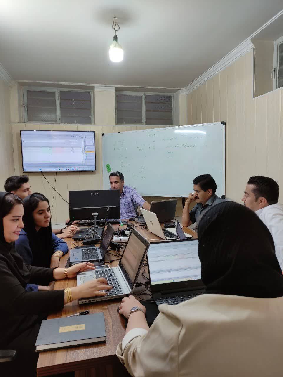 نرم افزارهای مالی (اکسل، نوسا، هلو، سپیدار)