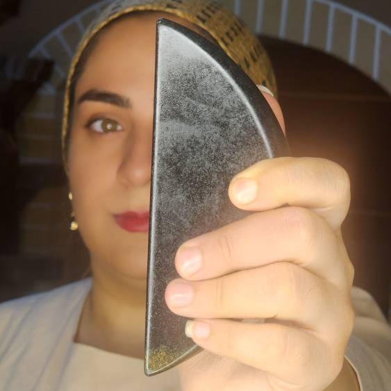 ماساژ سنگ داغ، شمع و شکلات داغ